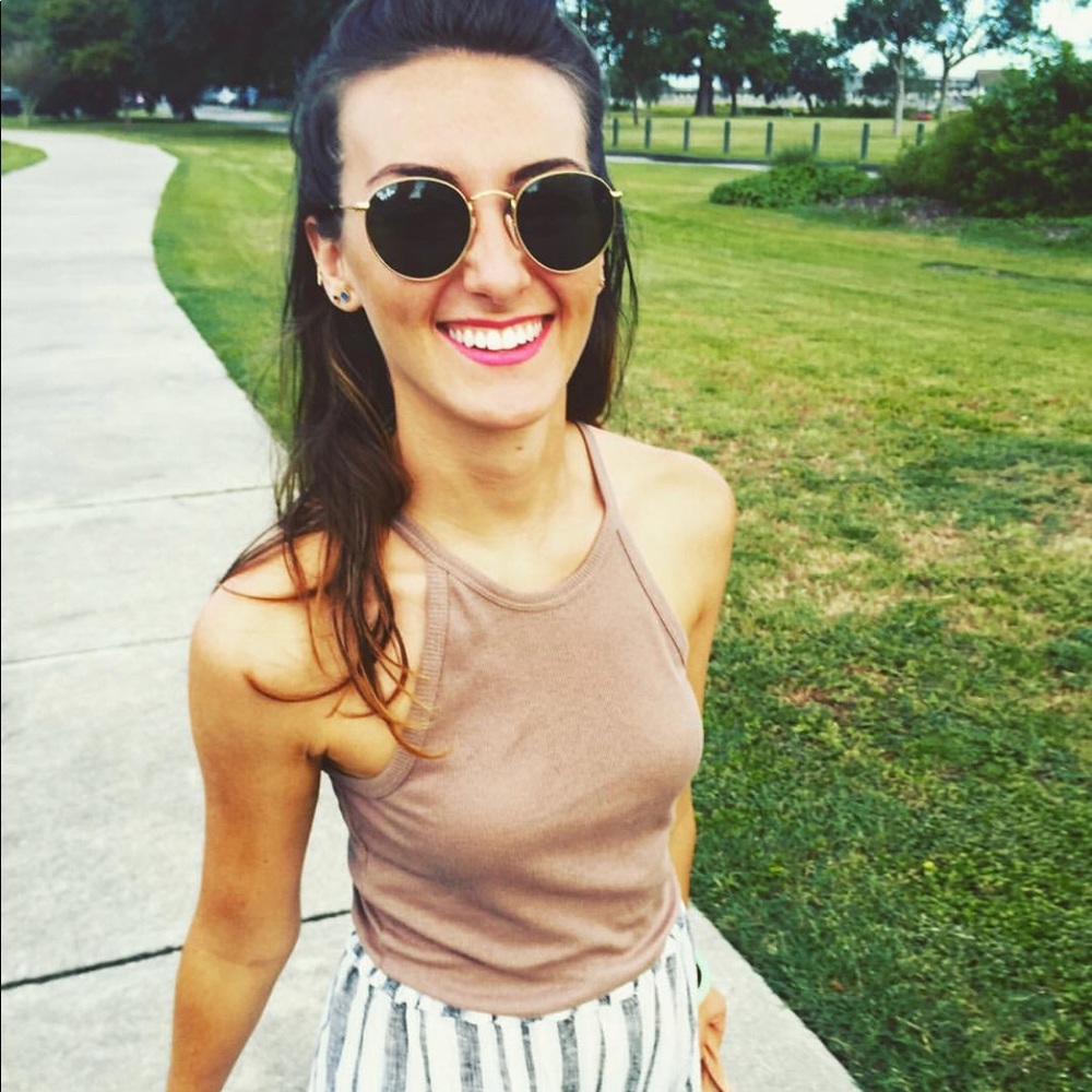 Meet your Posher, Rebekah